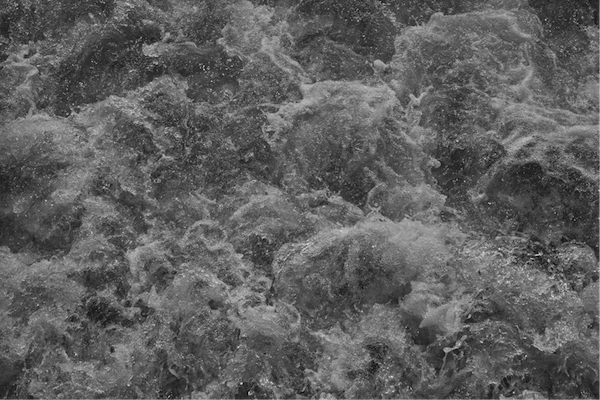 3.Taca Sui, Baofu Spring (2015). Silver on baryta paper. 53 x 80 cm. Courtesy of Chambers Fine Art.